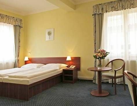Hotel Kampa Garden