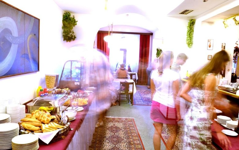 Hotel Ostas