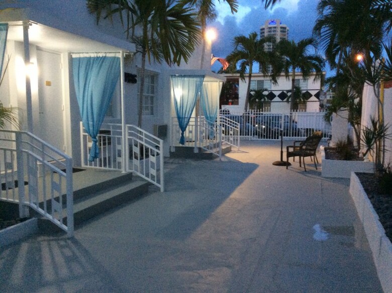 Villa Byron Suites