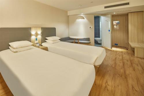 Hotel Hanting Express Chongqing Rongchang Pedestrain