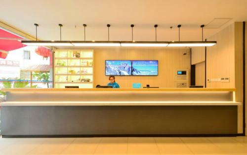 Hotel Hanting Express Chongqing Rongchang Pedestrain