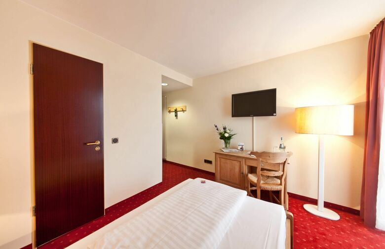 Hotel Madison Novum Dusseldorf City Centre