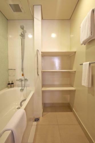 Hotel Axia South Cikarang Service Apartment