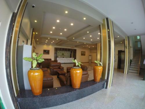 Silver Green Hotel