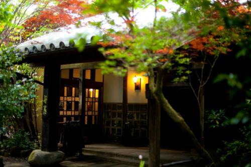 Hatago Kayausagi
