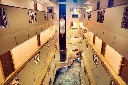 Hotel Rainbow Suites
