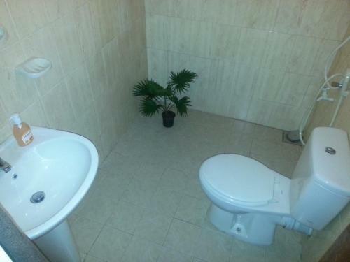 Uyan Apartment
