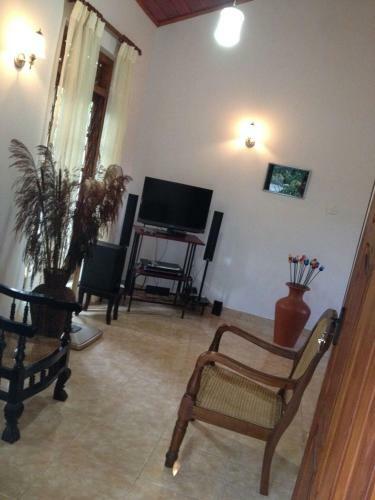 Uyan Apartment