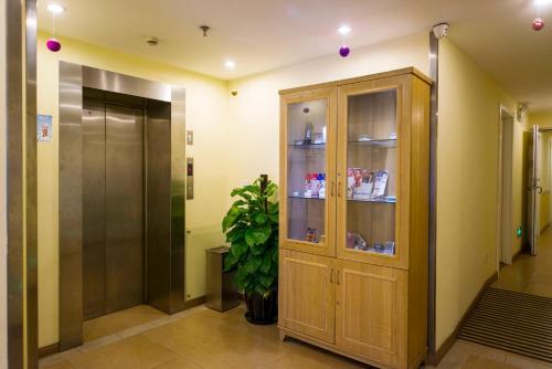 Hotel Home Inn Chongqing Yangjiaping Shiping Bridge