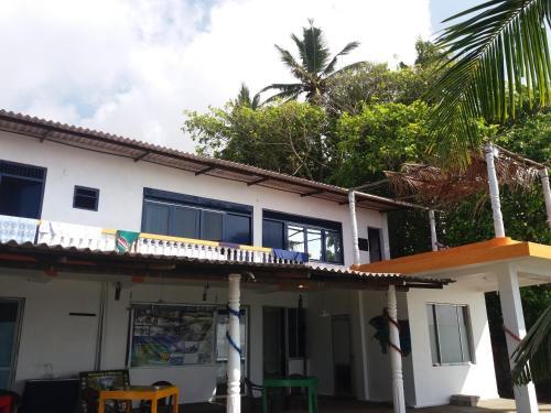 Hostal Sayuri Beach Hotel