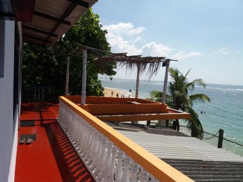 Hostal Sayuri Beach Hotel