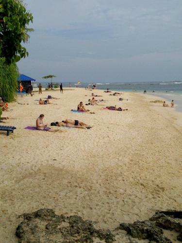 Hostal Sayuri Beach Hotel