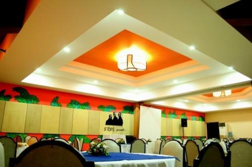 Mo2 Westown Hotel - Mandalagan