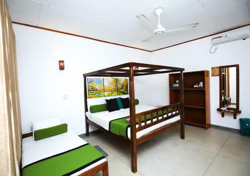 Bed & Breakfast Celestial Inn