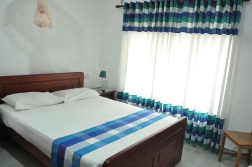 Hostal Dions Guest House
