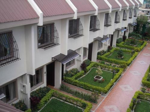 Baguio Holiday Villas