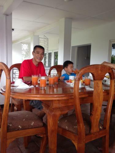 Hotel Evid Garden