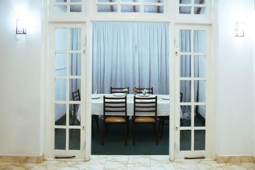 The Rosevilla Bungalow