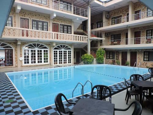 Hotel Oasis Beach Resort