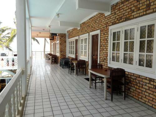 Hotel Oasis Beach Resort