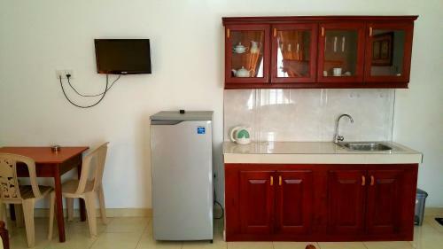Hostal Holiday Fashion Inn