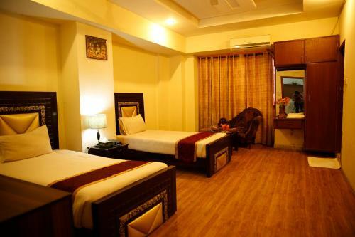 Hotel Premier Inn Davis Road