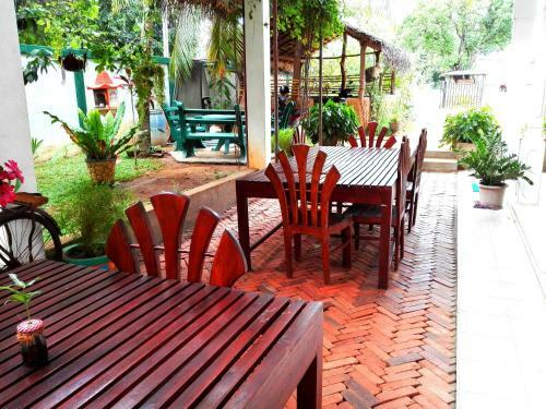 Hostal Ruins View Holiday Resort