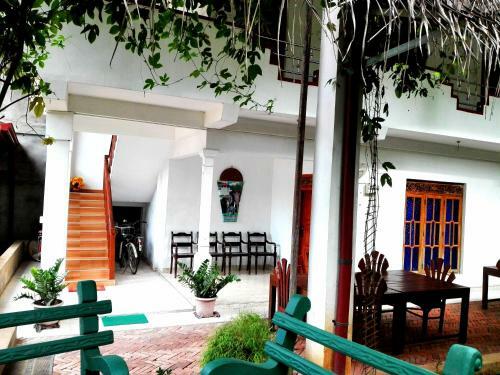 Hostal Ruins View Holiday Resort