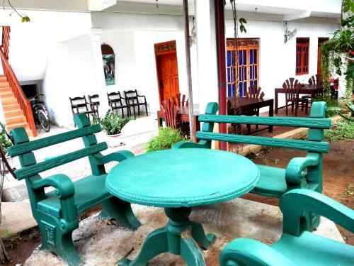 Hostal Ruins View Holiday Resort