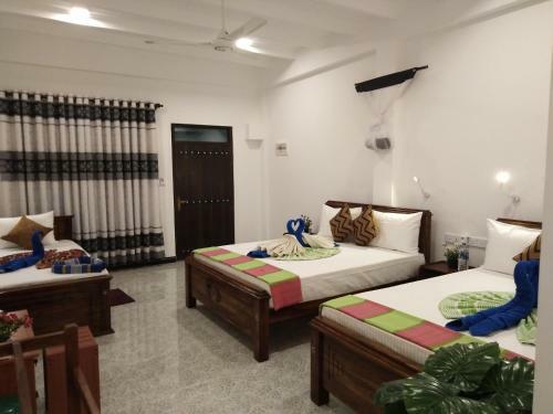 Sigiri Tarushan Home Stay