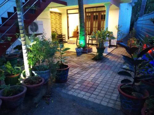 Sigiri Tarushan Home Stay