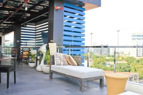 Hotel Azia Suites And Residences