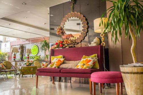Canberry Hotel
