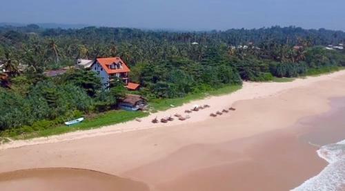 Hotel Talalla Bay Beach