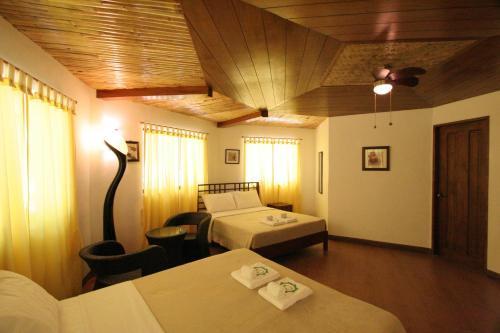 Hotel Coron Hilltop View Resort