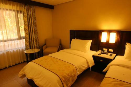 Hotel Coron Westown Resort