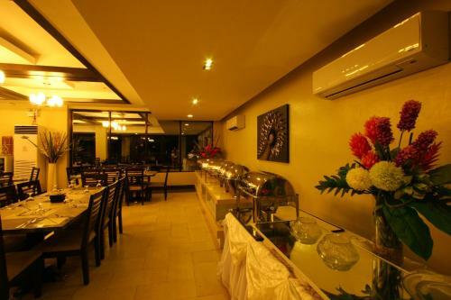 Hotel Coron Westown Resort