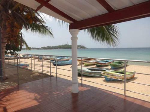 Hotel Dutch Bay Beach Cottages