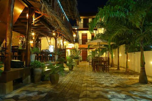 Hotel Coco Palm Villa And Cabanas