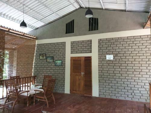 Jungle House