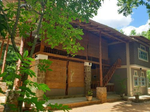 Jungle House