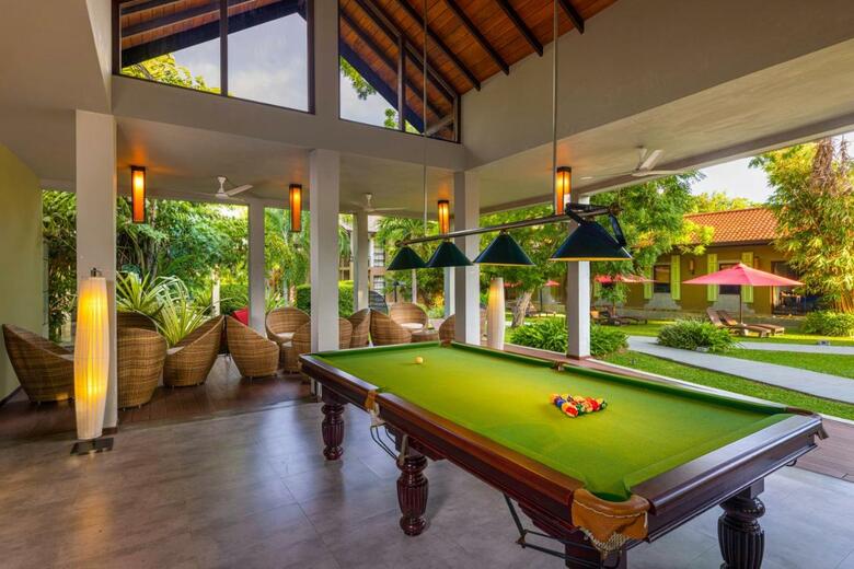 Hotel Chaarya Resort & Spa