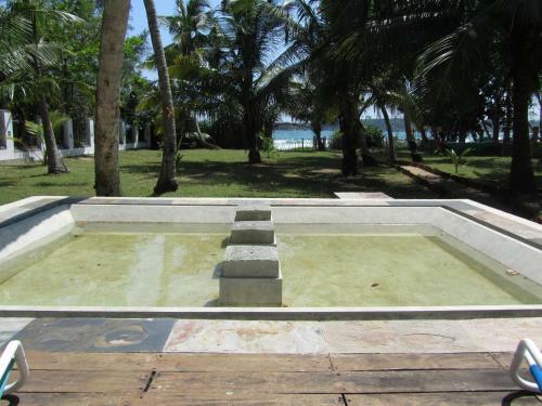 Hotel Isana Beach House