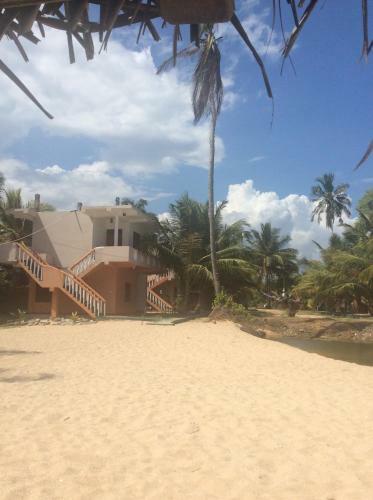 Hotel Villasiri And Leon Beach Paradise