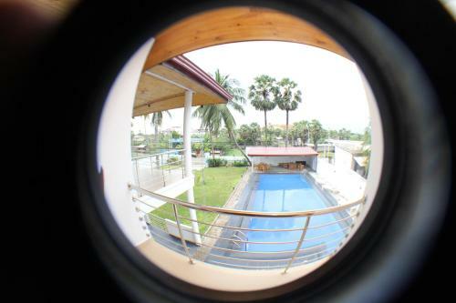 Hotel Bluewater Beach Resort