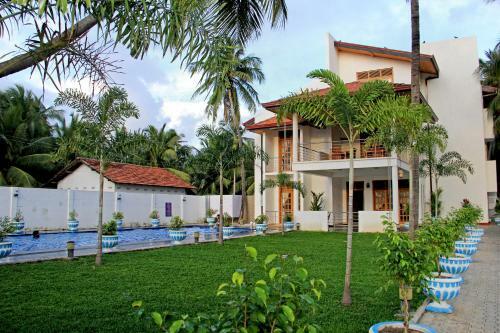 Hotel Bluewater Beach Resort