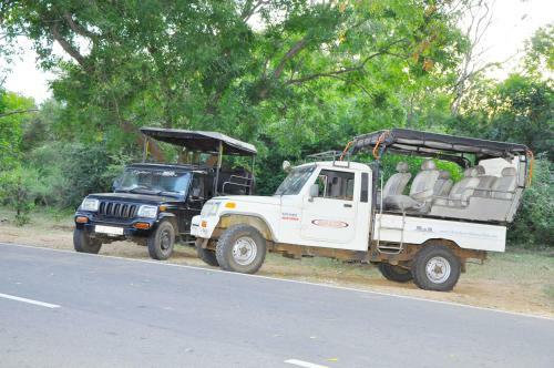 Hotel Ajith Rooms And Jeep