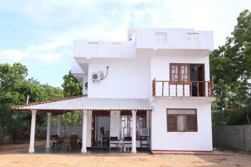 Hotel Whitehouse