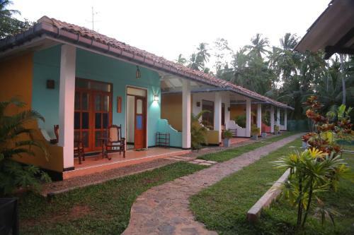 Hotel Jasmine Cabanas