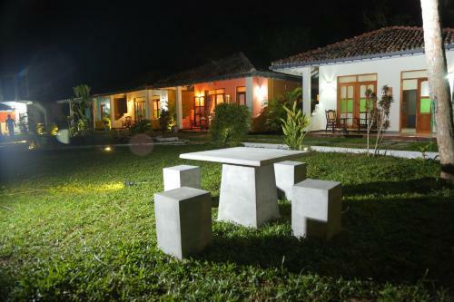 Hotel Jasmine Cabanas